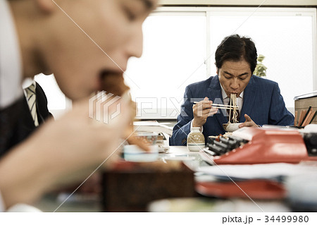 昭和のサラリーマン　休憩時間 34499980