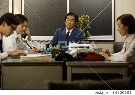 昭和のサラリーマン 残業 昭和のサラリーマン 残業 34500101