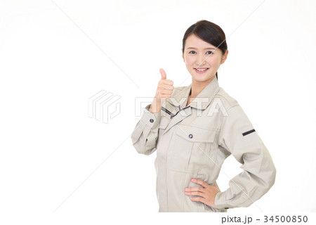 笑顔の女性労働者 34500850
