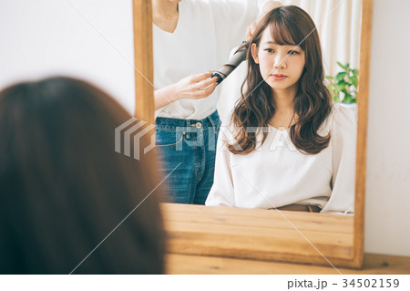 女性　ヘアサロン 34502159