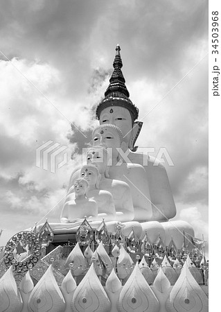 black and white tone of multiple of buddha statue 34503968