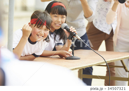 運動会の放送係 運動会の放送係 34507321