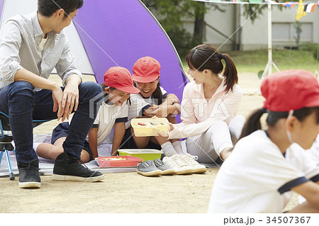 運動会のお昼ごはん 34507367