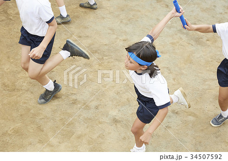 運動会のリレー選手 34507592