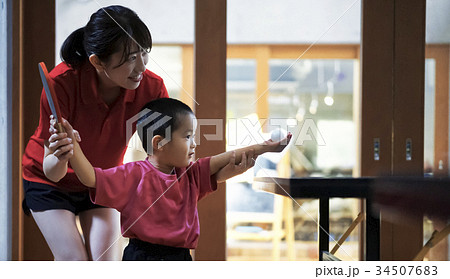 卓球教室 先生と生徒 卓球教室 先生と生徒 34507683