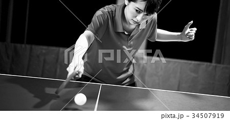 卓球選手　女性 34507919