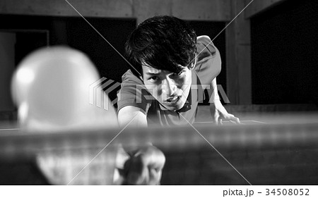 卓球選手　男性 34508052