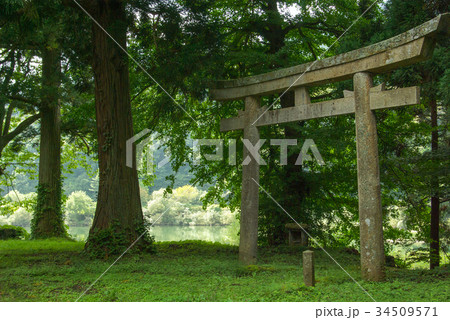 七座神社と米代川　秋田県 34509571