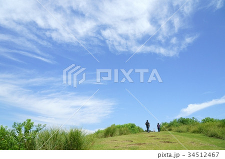 秋の若草山・山頂を目指す１ 34512467
