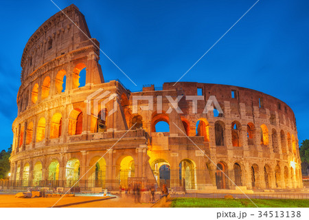 Beautiful landscape of the Colosseum in Rome Beautiful landscape of the Colosseum in Rome 34513138