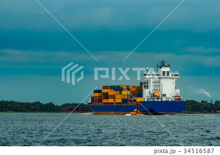 Blue container ship Blue container ship 34516587