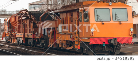 Industry repair train 34519595