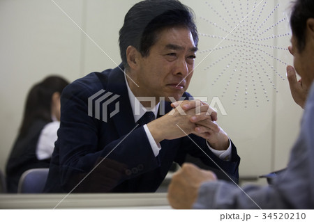 弁護士　面会 34520210