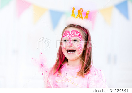 Face painting for little girl birthday party Face painting for little girl birthday party 34520391