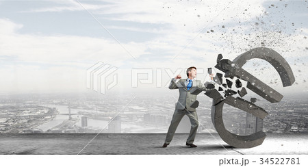 Financial crisis 34522781