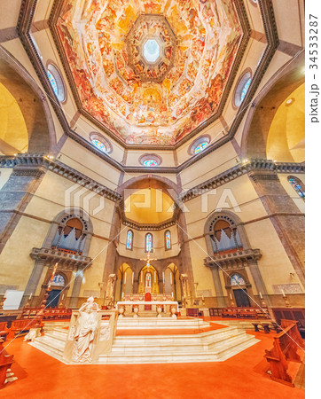 FLORENCE, ITALY- MAY 14, 2017 FLORENCE, ITALY- MAY 14, 2017 34533287