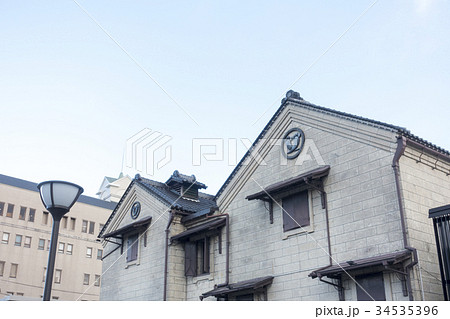 江戸時代からの酒蔵が残る塩竈市の街並み鹽竈神社の御神酒酒屋 34535396