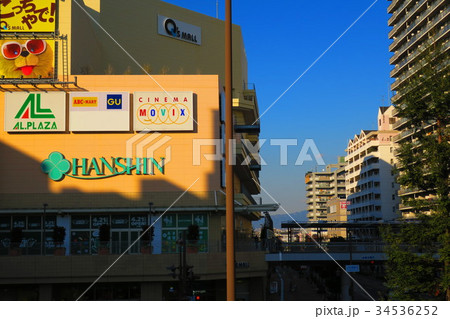 JR尼崎駅前（兵庫県　尼崎市） 34536252