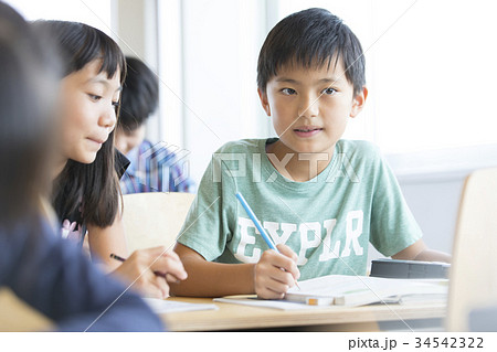 小学校 授業 教室 小学校 授業 教室 34542322