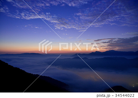 荒谷山の雲海 34544022