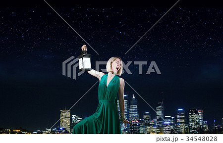 Lost in night 34548028