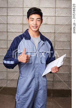エンジニア 作業服 若い男 34548620