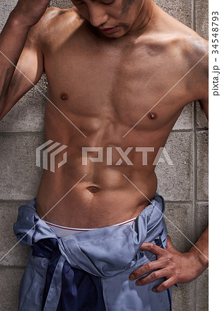 筋肉 エンジニア 若い男 34548793
