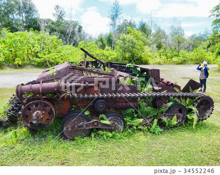 第二次大戦激戦地パラオペリリュー島に残る旧日本軍戦車2 34552246