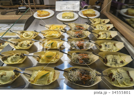 スペインのタパス サンミゲル市場 スペインのタパス サンミゲル市場 34555801