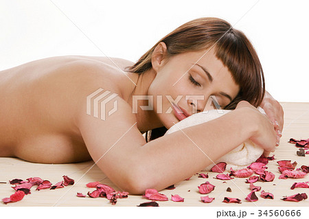 Relaxing in SPA 34560666