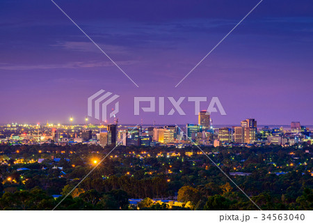 Adelaide city skyline 34563040