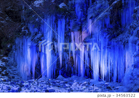 三十槌の氷柱　ライトアップ　秩父 34563522