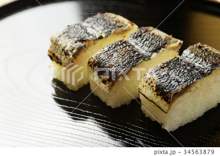 サンマの炙り　押し寿司　押し鮨　さんま　秋刀魚　光物　寿司　すし　スシ　鮨　アレルギー食品　三貫 34563879