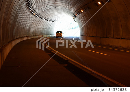 海岸道路のシェルター 海岸道路のシェルター 34572628