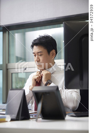 男 男性 男の子 34572939
