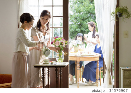 マダム - お茶会 マダム - お茶会 34576907