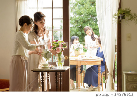 マダム - お茶会 マダム - お茶会 34576912