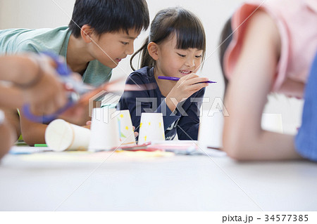小学生　図画工作　楽しい 34577385