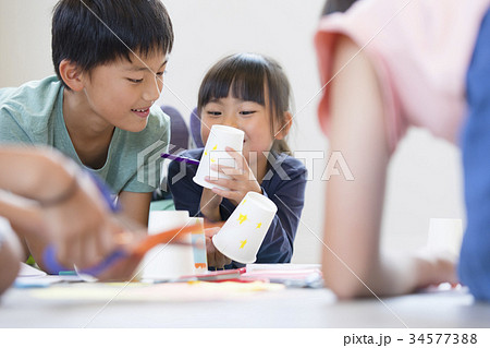 小学生 笑顔 工作 小学生 笑顔 工作 34577388