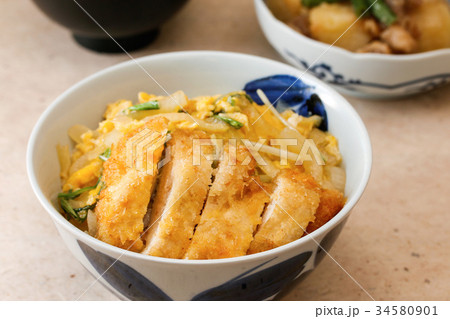 カツ丼 34580901
