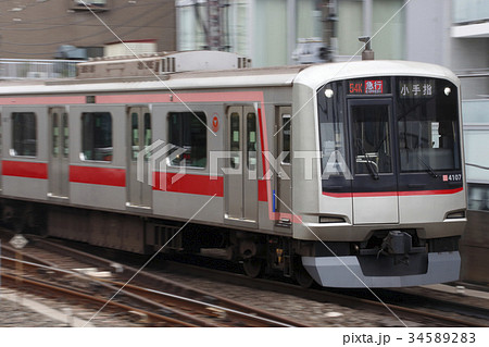 西武池袋線直通の東急東横線4000系（流し撮り） 34589283
