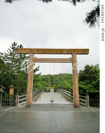 伊勢神宮 雨の朝の写真素材 3455 伊勢神宮 雨の朝の写真素材 3455
