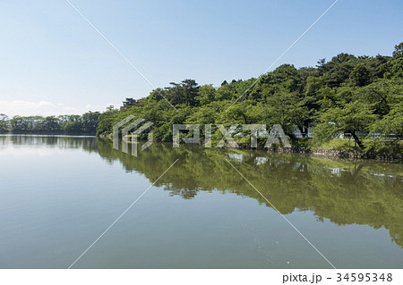 早朝ウォーキング人気スポット五百淵公園バードウォッチャーが活動する貴重な野鳥の生息地珍しい晴天無風 34595348