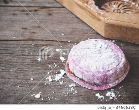 Festival moon cake 34606230