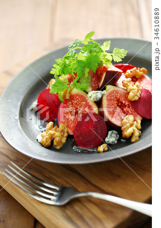 イチジクとビーツのサラダ 34610889