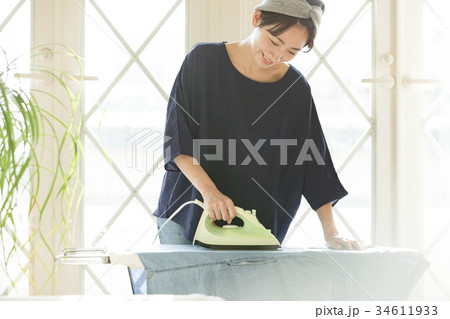 女性 ライフスタイル 家事 女性 ライフスタイル 家事 34611933
