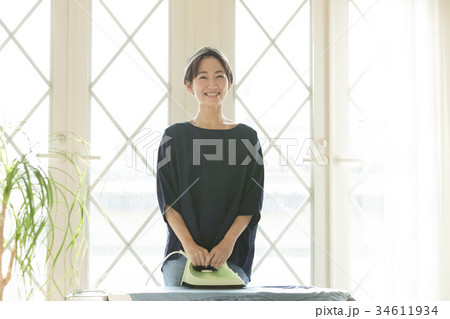 女性　ライフスタイル　家事 34611934