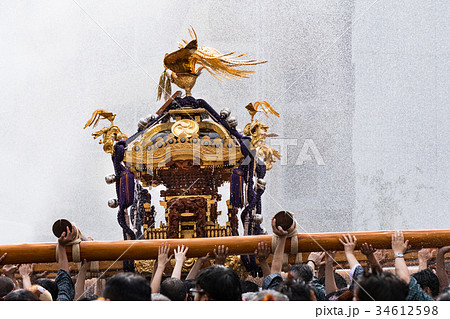 水煙と神輿富岡八幡宮例大祭 水煙と神輿富岡八幡宮例大祭 34612598