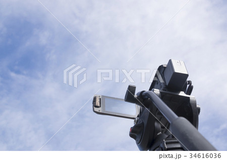 デジタルビデオカメラと空 34616036