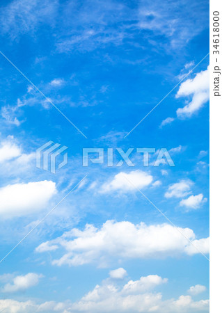 雲　空　青い空　白い雲　秋の空　晩夏の空　背景用素材　クラウド　青空　合成用背景 34618000